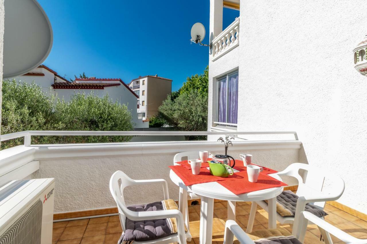 Goldhome - Valira Empuriabrava Kültér fotó